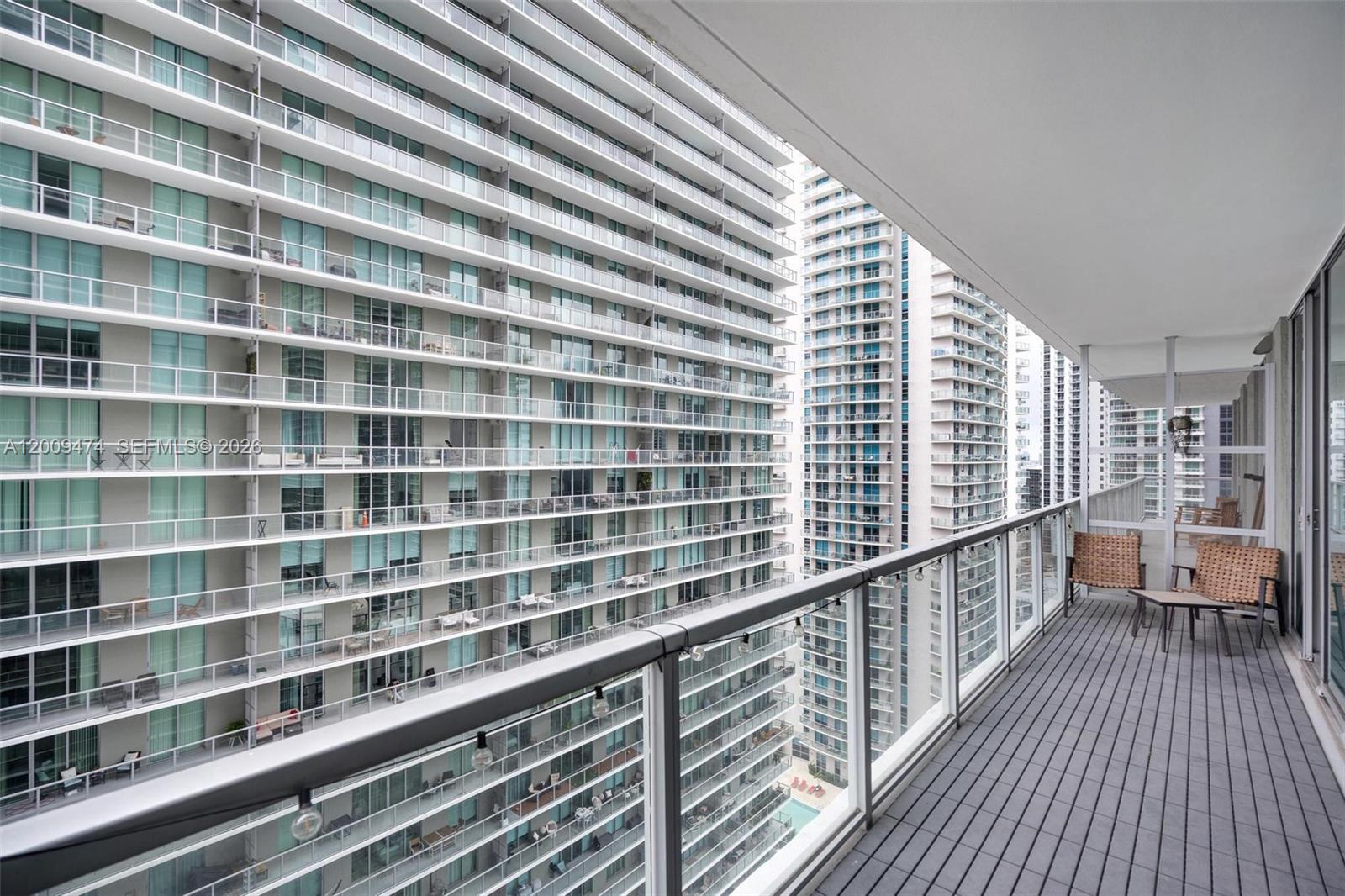 79 SW 12th St Unit: 2908-S