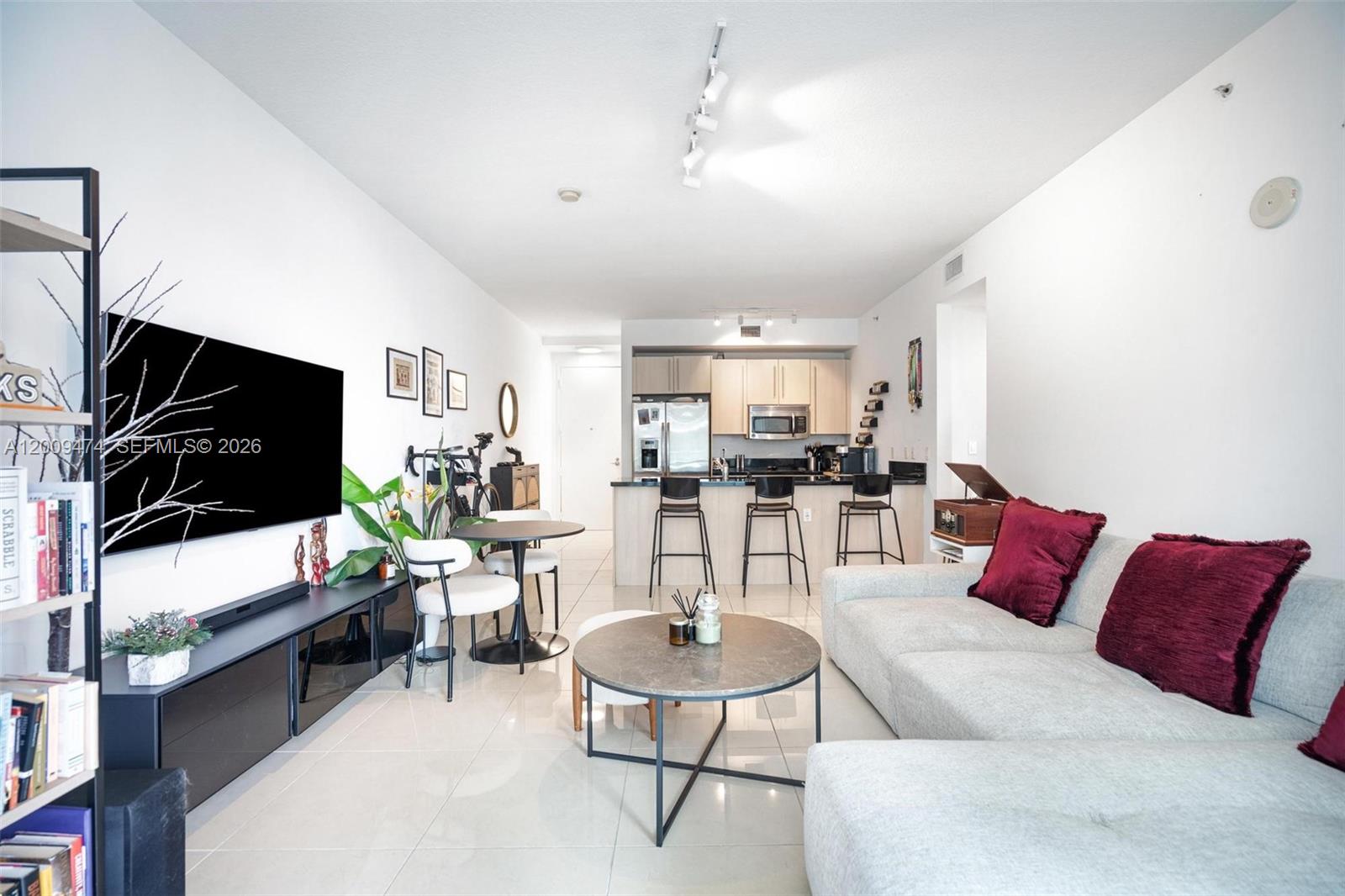 79 SW 12th St Unit: 2908-S