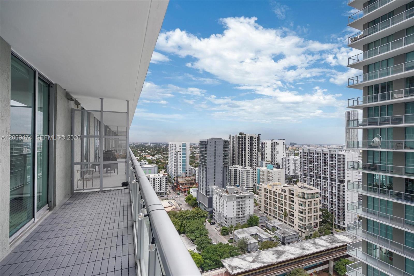 79 SW 12th St Unit: 2908-S
