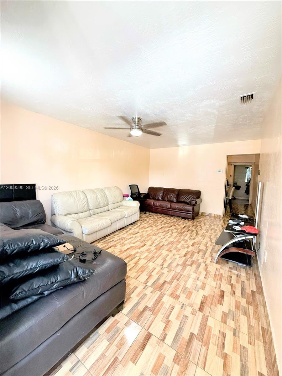 14615 NE 14th Ave