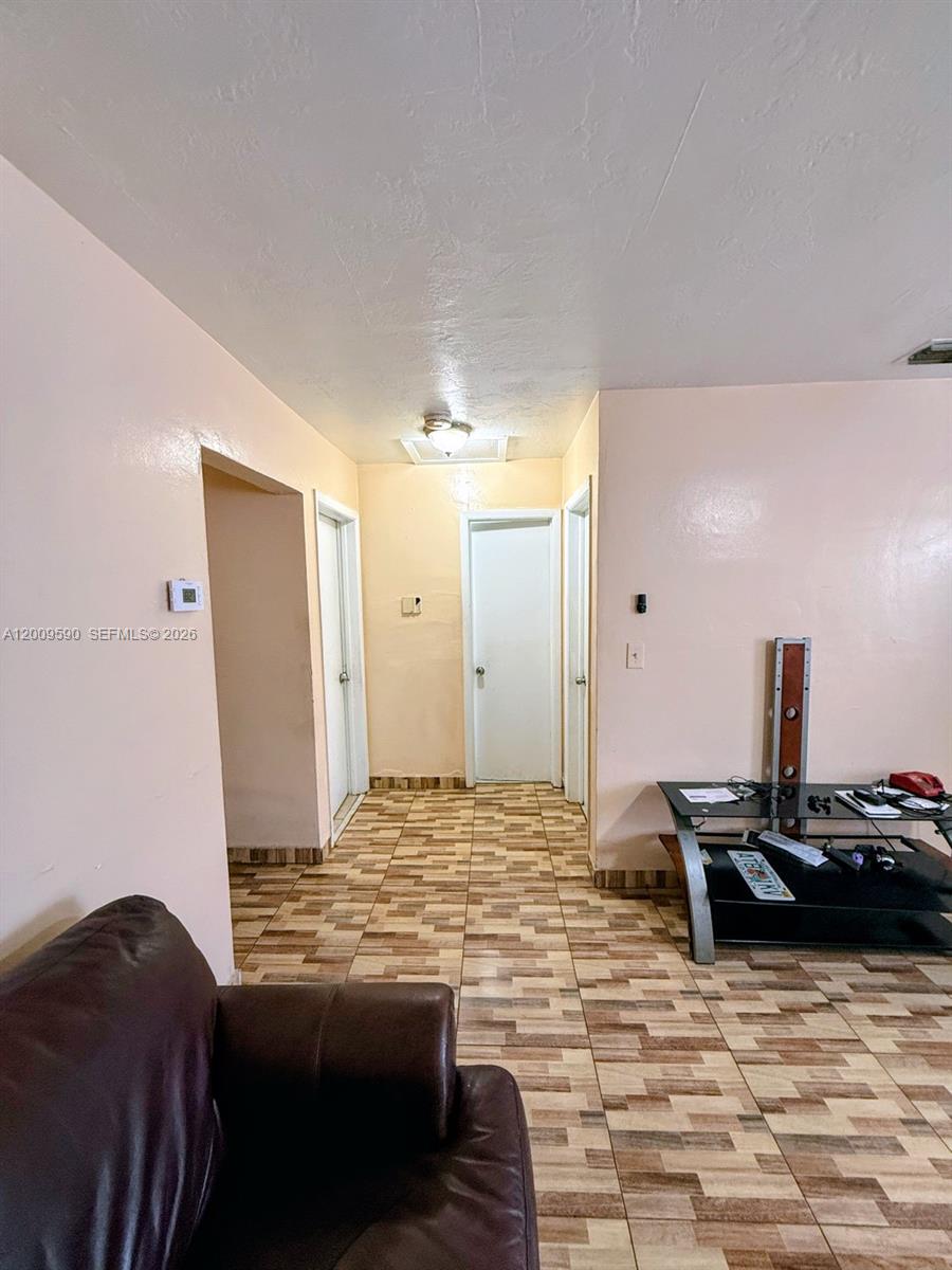 14615 NE 14th Ave