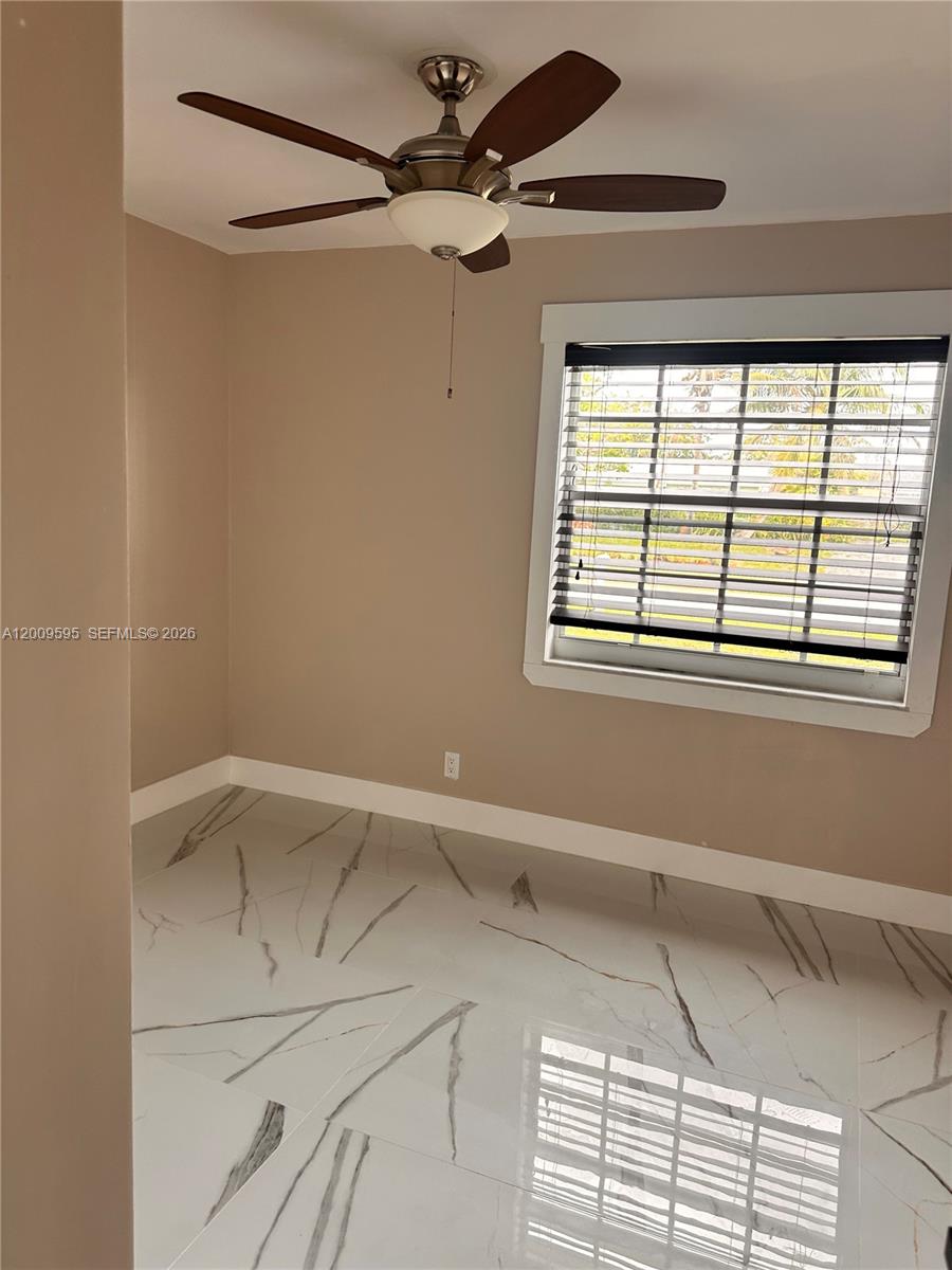 3614 Everglades Rd