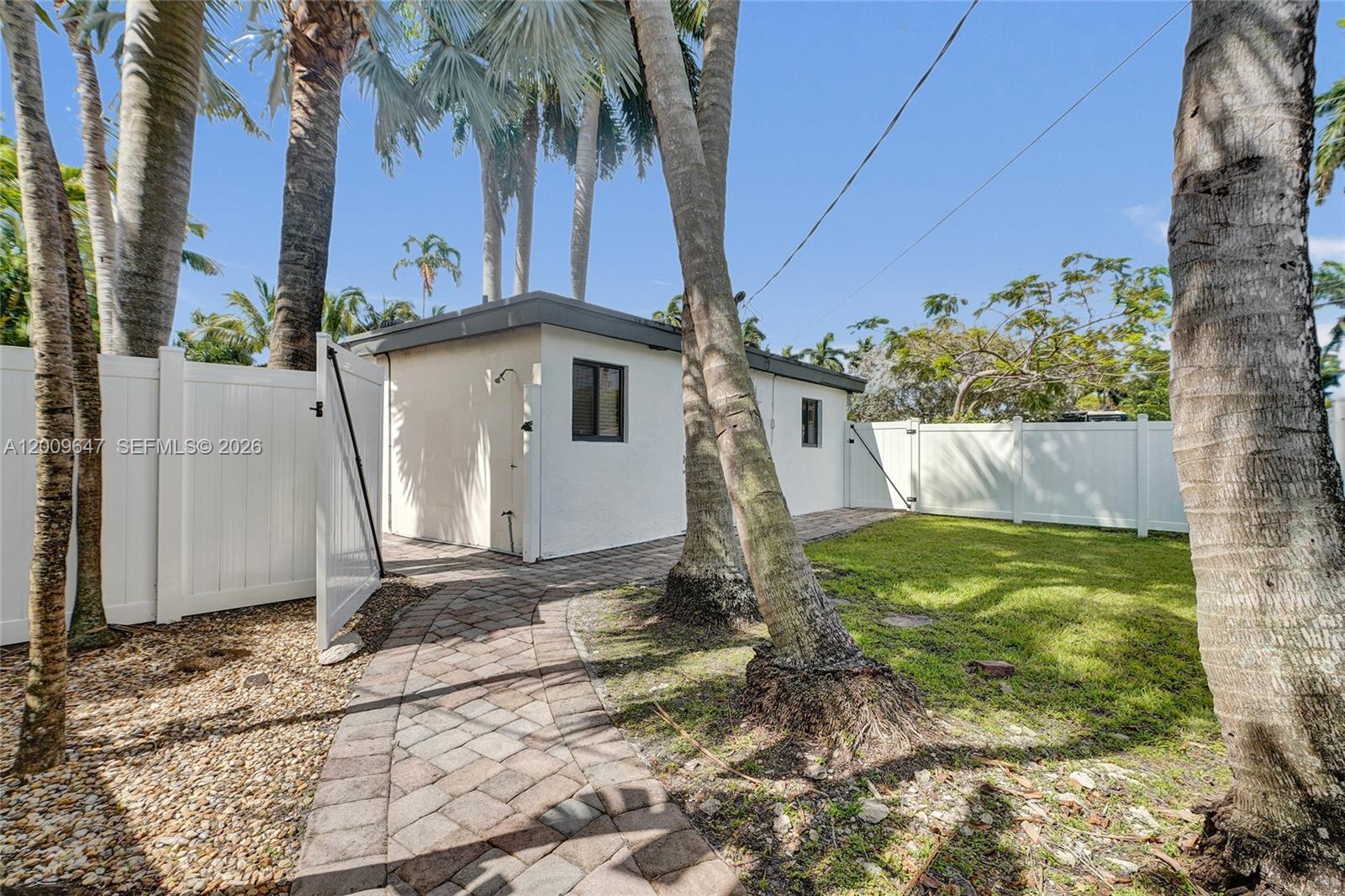 707 N 13 AVENUE