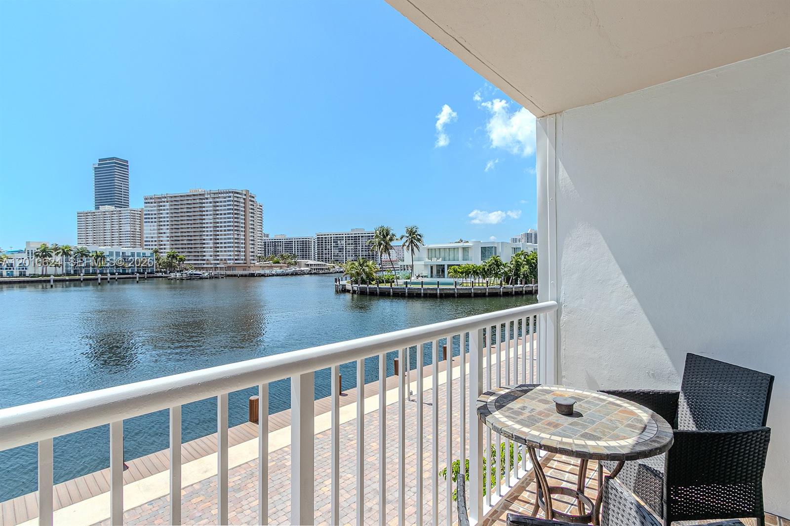 121 Golden Isles Dr # 104