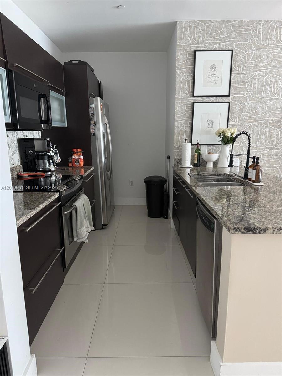 951 Brickell Ave # 1001