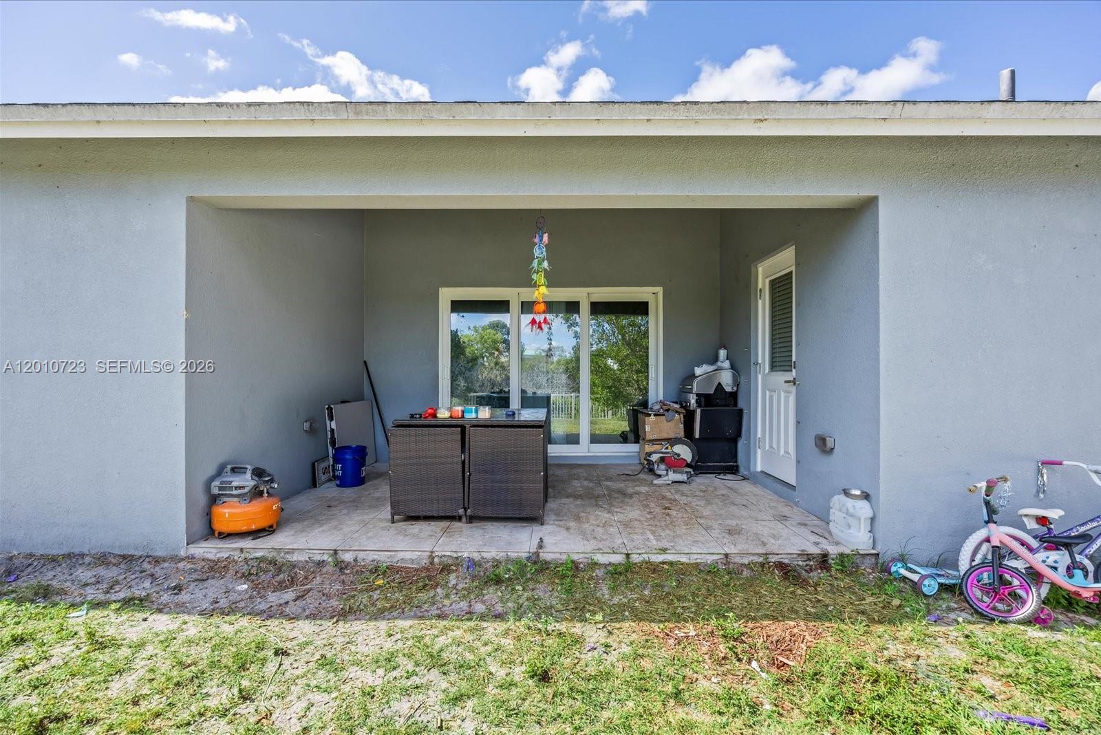 115 SW Glenwood Dr, Port St. Lucie