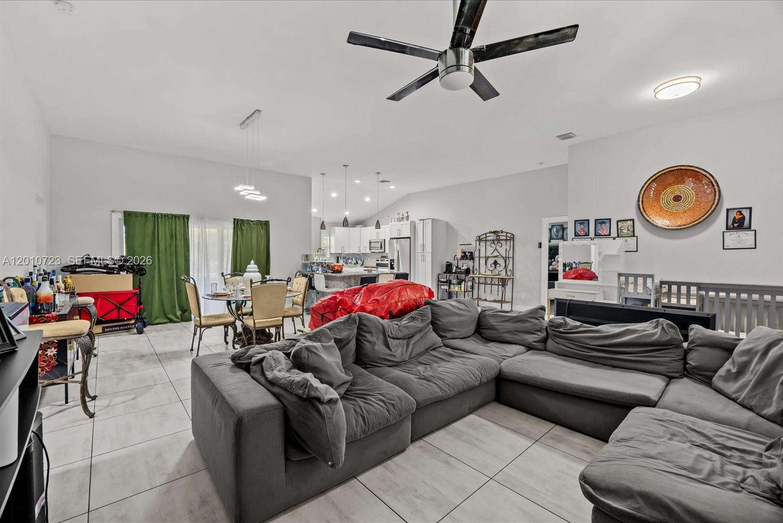 115 SW Glenwood Dr, Port St. Lucie