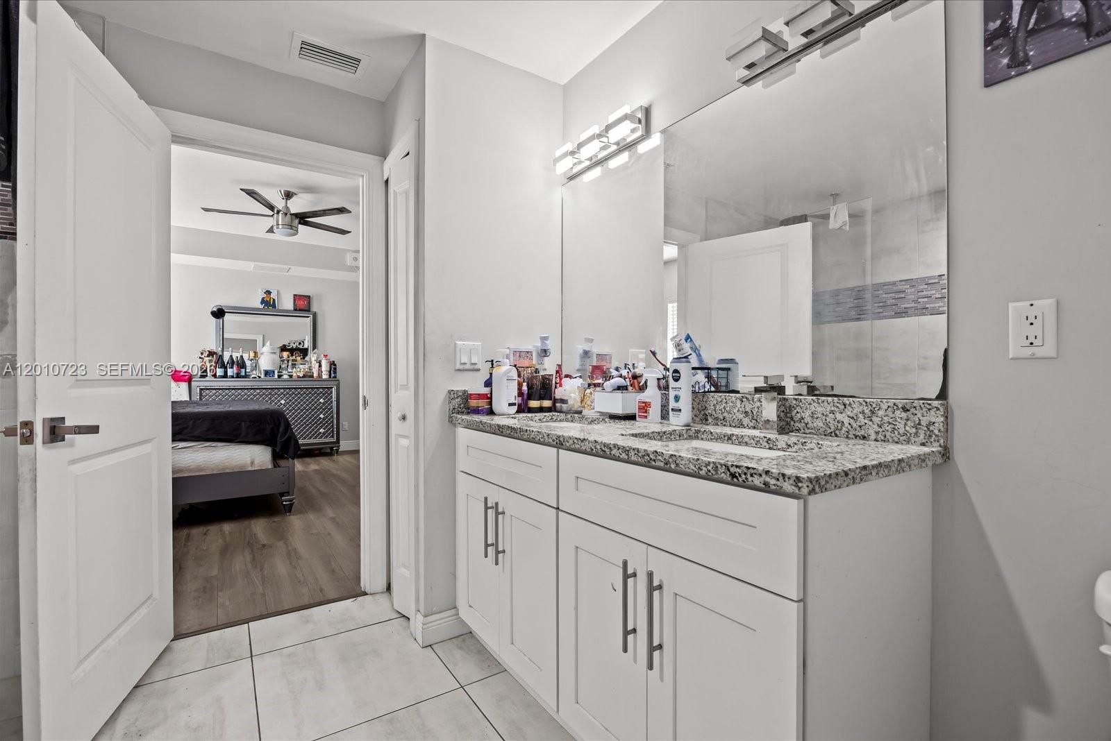 115 SW Glenwood Dr, Port St. Lucie