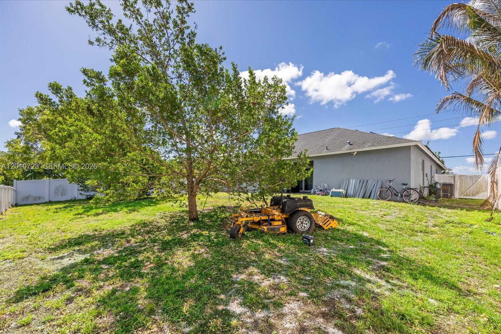 115 SW Glenwood Dr, Port St. Lucie