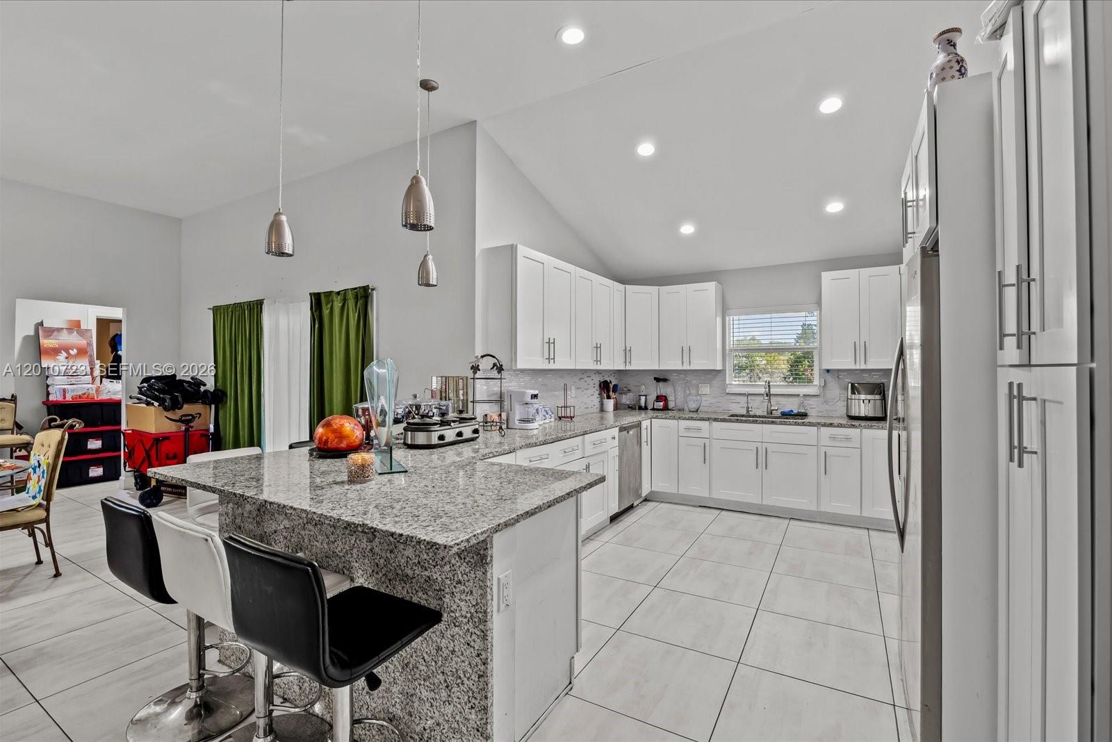 115 SW Glenwood Dr, Port St. Lucie
