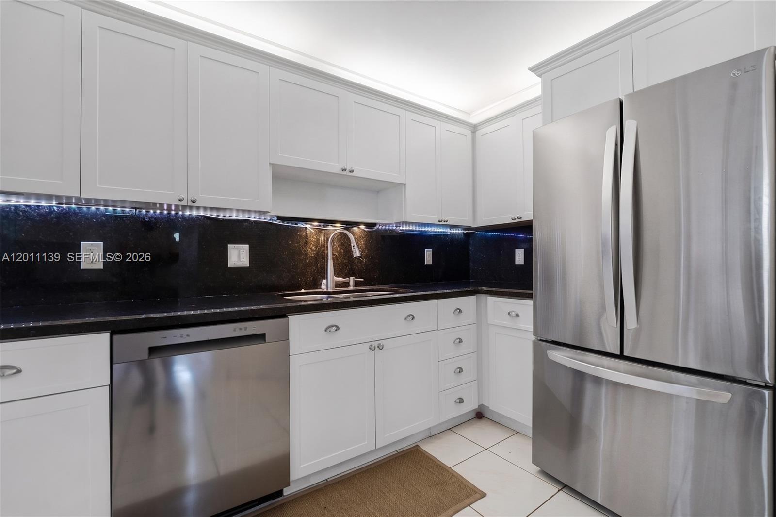 595 Racquet Club Rd # 19 Unit: 74-19