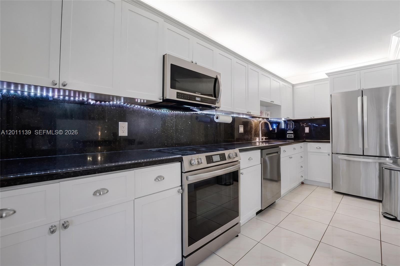 595 Racquet Club Rd # 19 Unit: 74-19