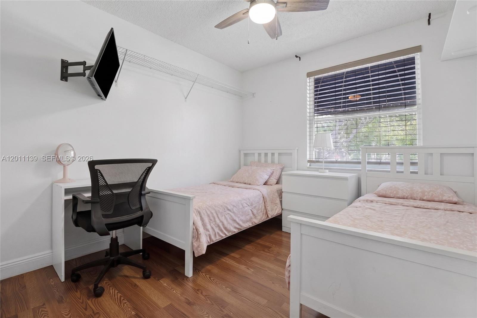 595 Racquet Club Rd # 19 Unit: 74-19