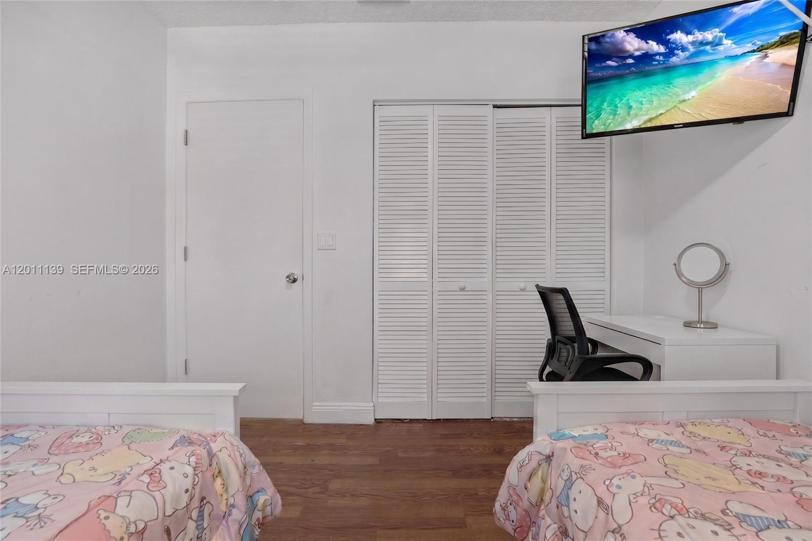 595 Racquet Club Rd # 19 Unit: 74-19