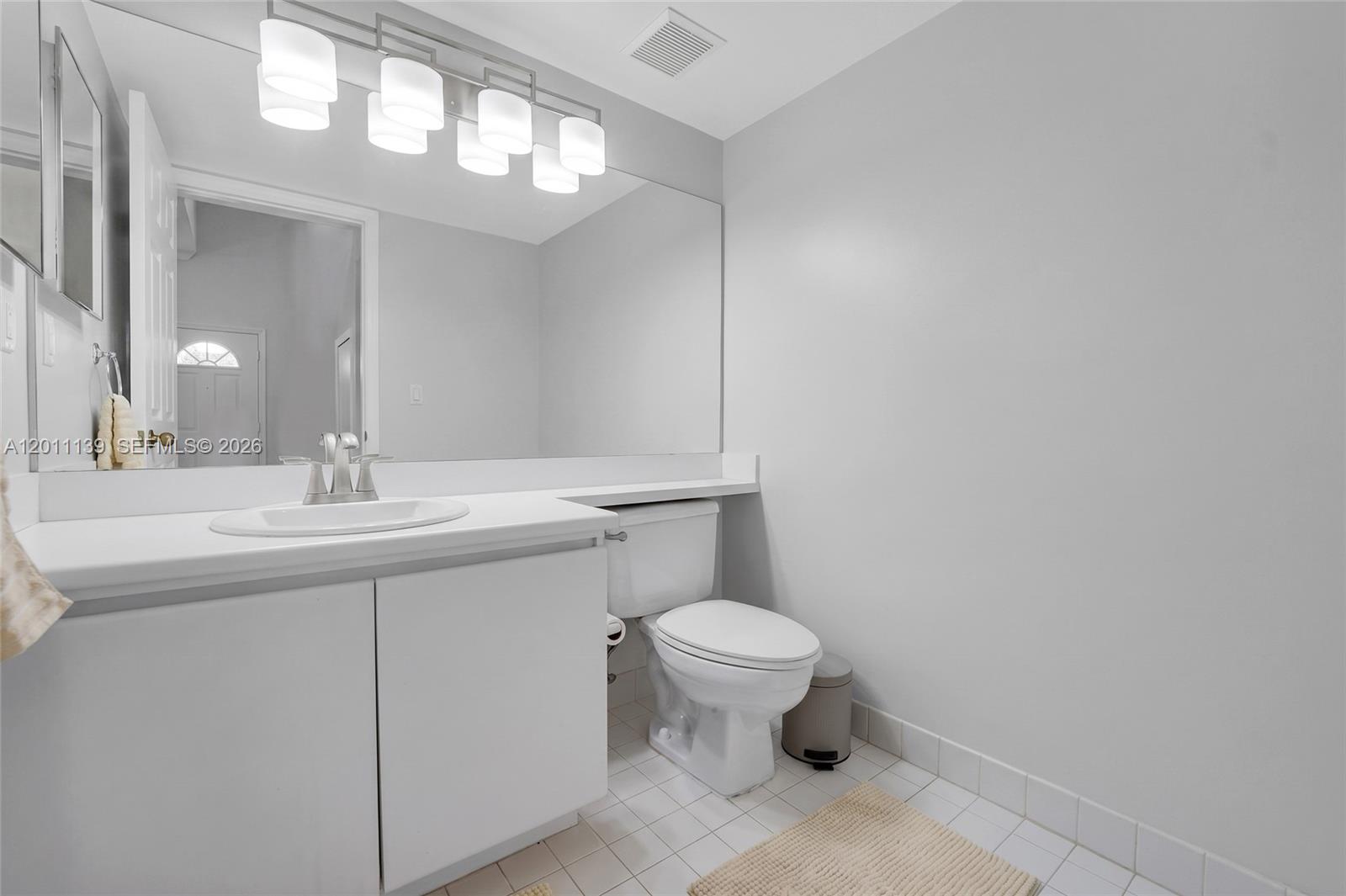 595 Racquet Club Rd # 19 Unit: 74-19