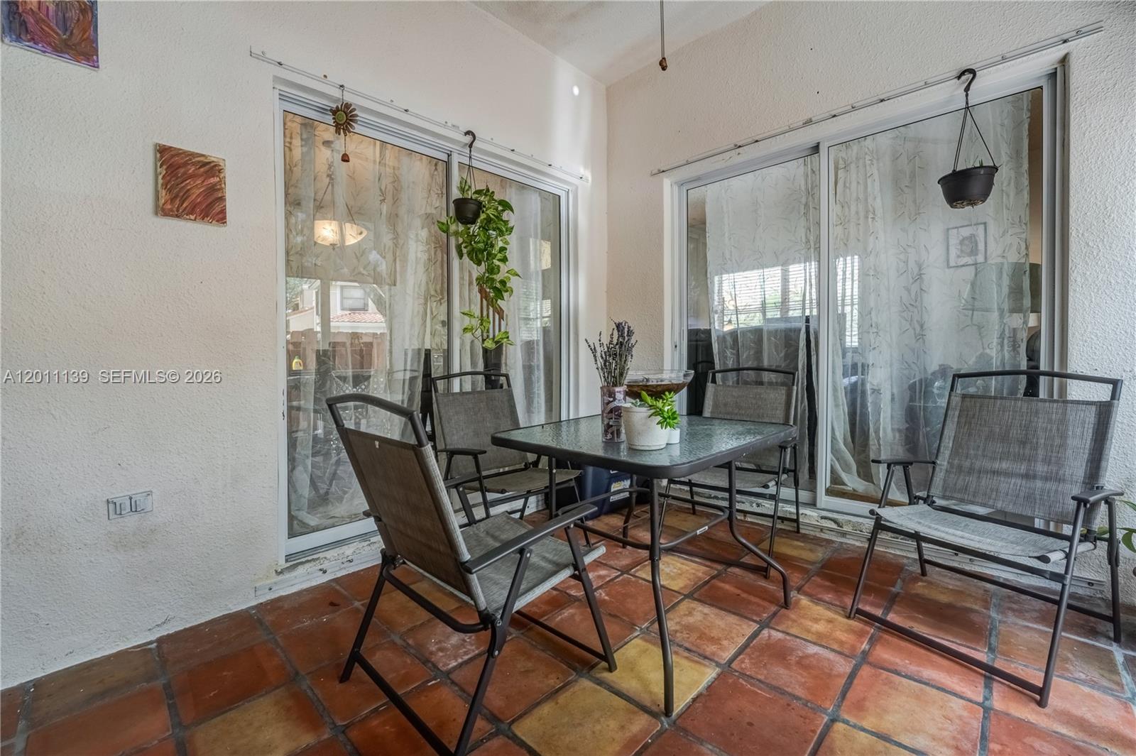 595 Racquet Club Rd # 19 Unit: 74-19