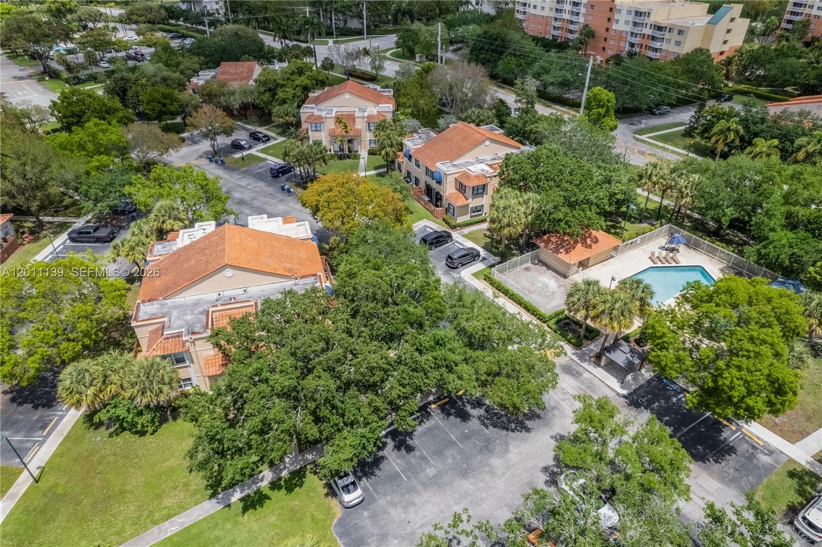 595 Racquet Club Rd # 19 Unit: 74-19
