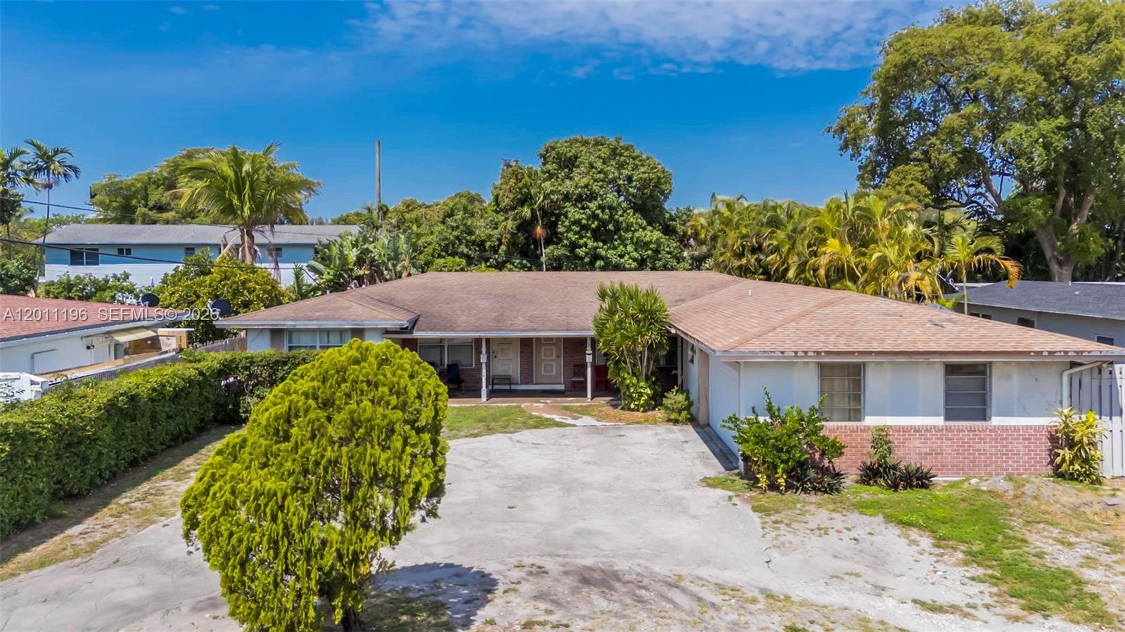 316 N 28th Ave