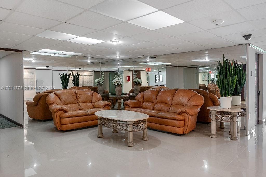 2101 Atlantic Shores Blvd # 412