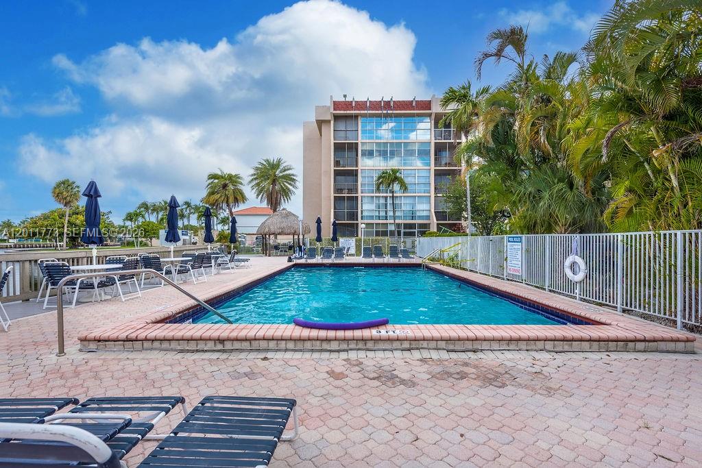 2101 Atlantic Shores Blvd # 412