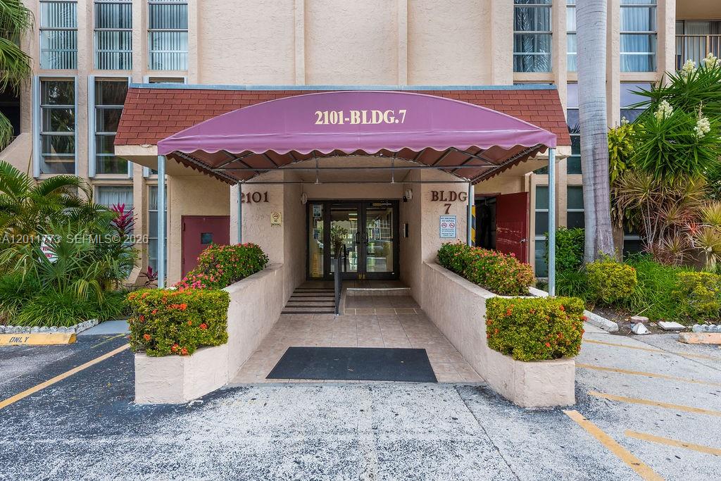 2101 Atlantic Shores Blvd # 412