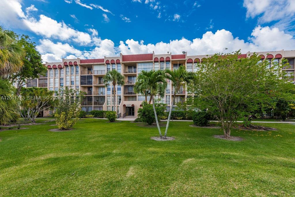 2101 Atlantic Shores Blvd # 412