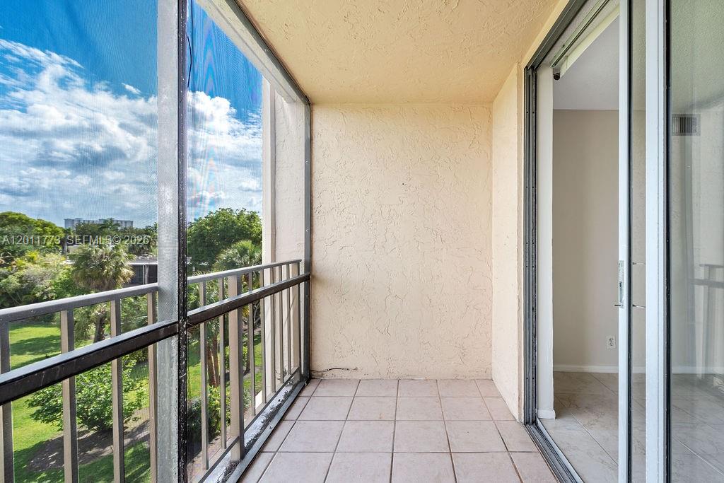2101 Atlantic Shores Blvd # 412