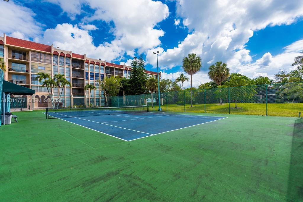 2101 Atlantic Shores Blvd # 412