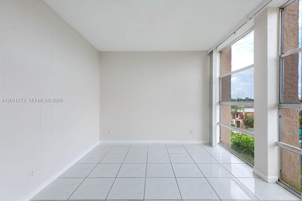 2101 Atlantic Shores Blvd # 412