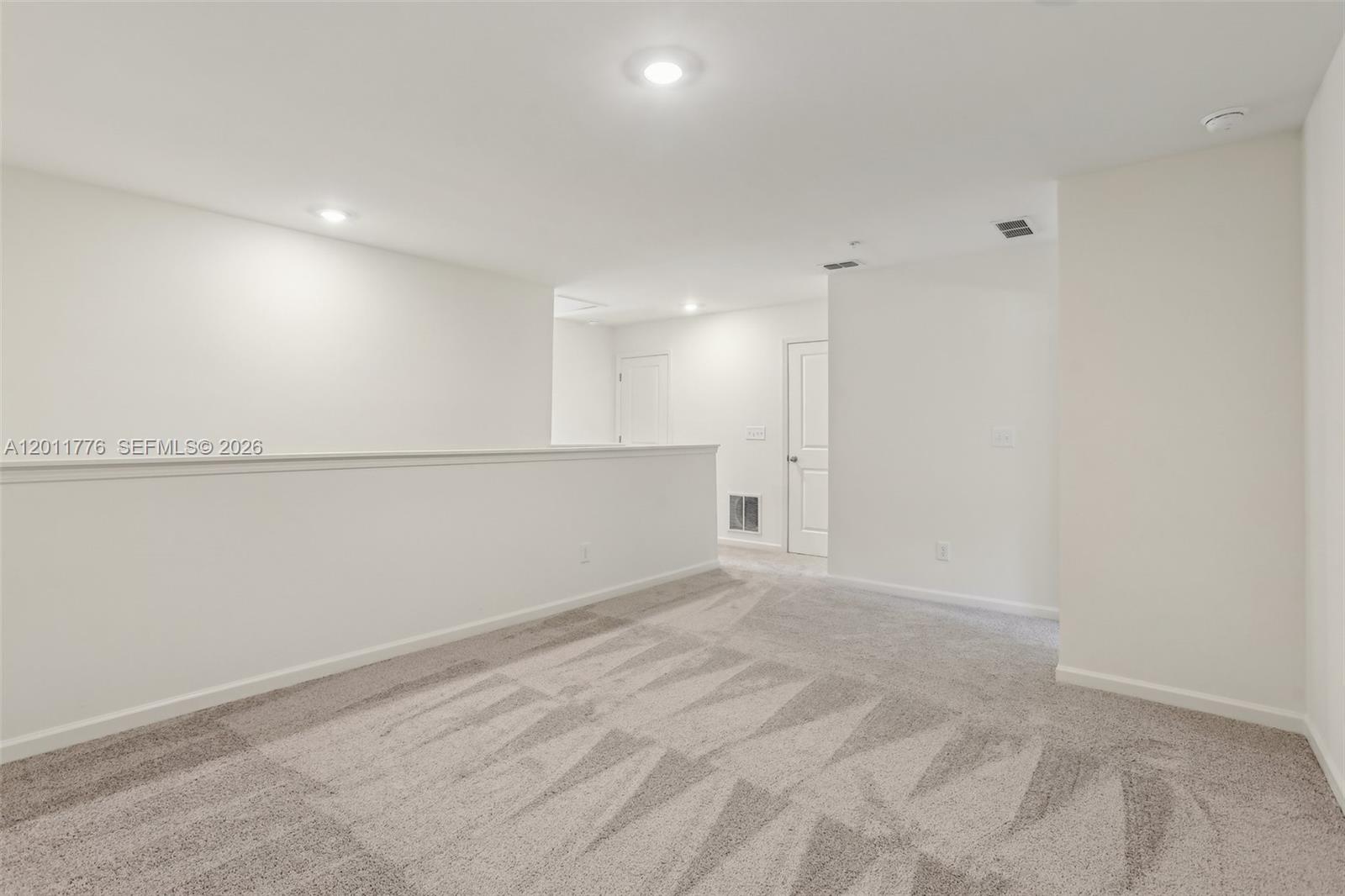 2571 GREY HAWK DR Unit: ,