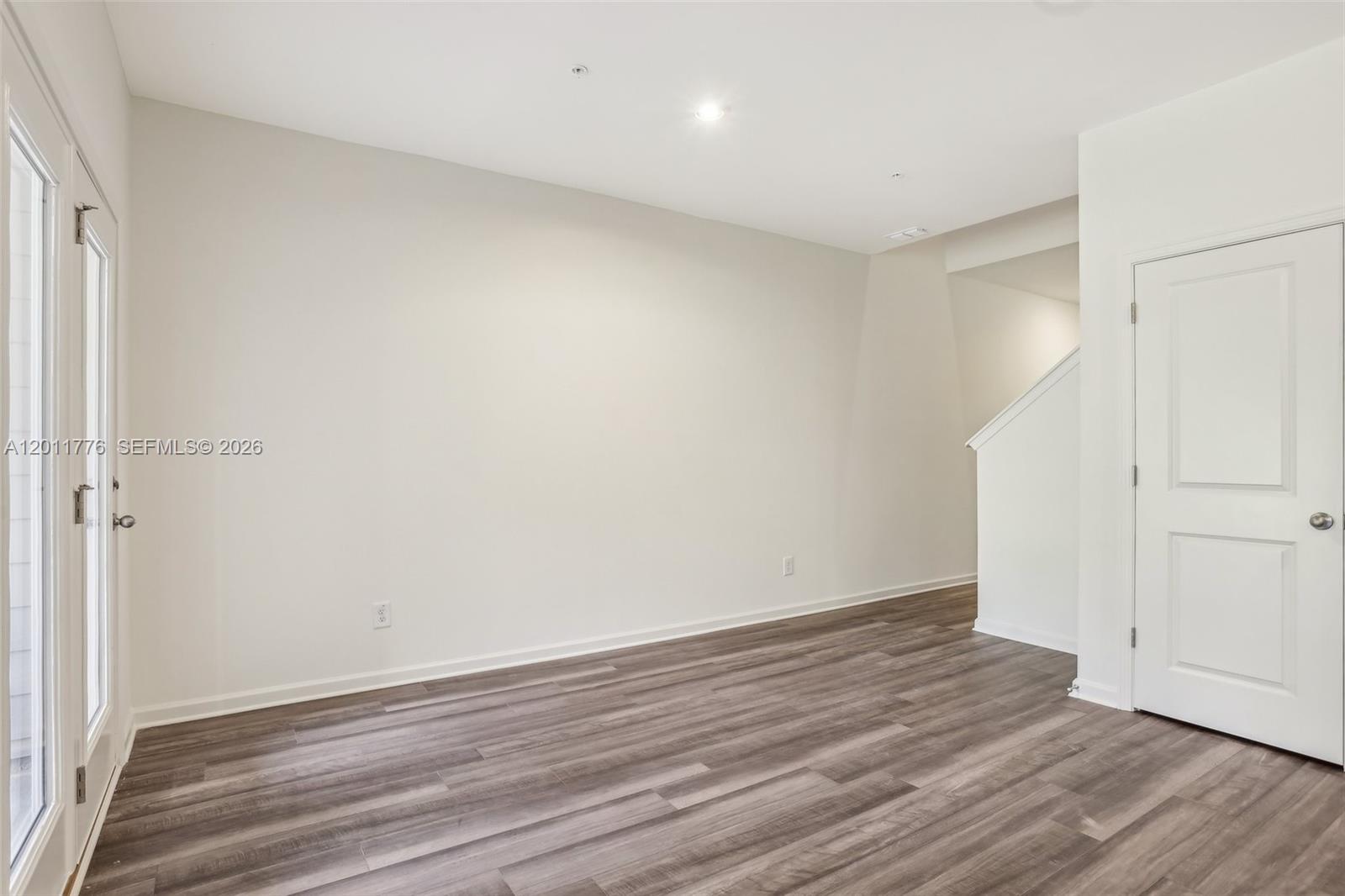 2571 GREY HAWK DR Unit: ,