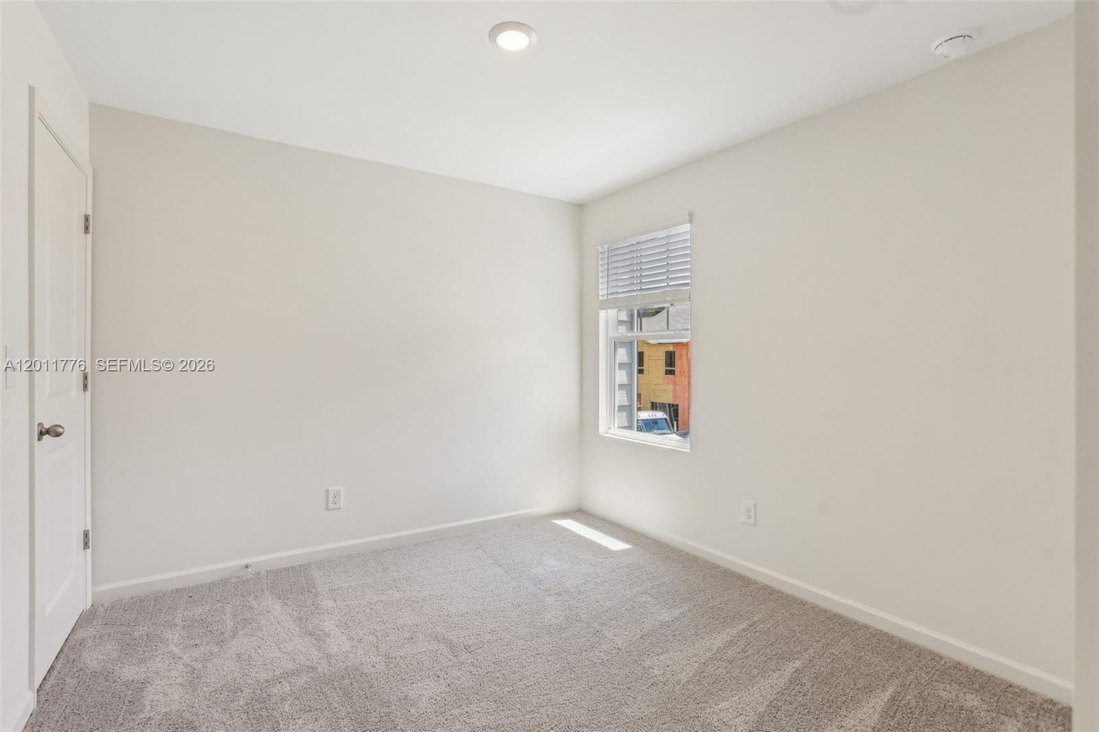 2571 GREY HAWK DR Unit: ,