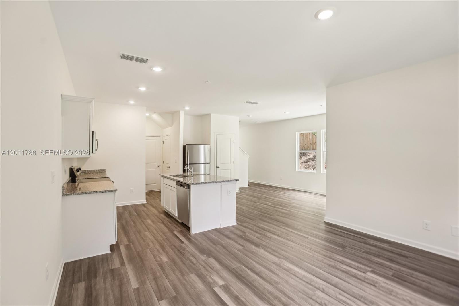 2579 GREY HAWK DR Unit: ,