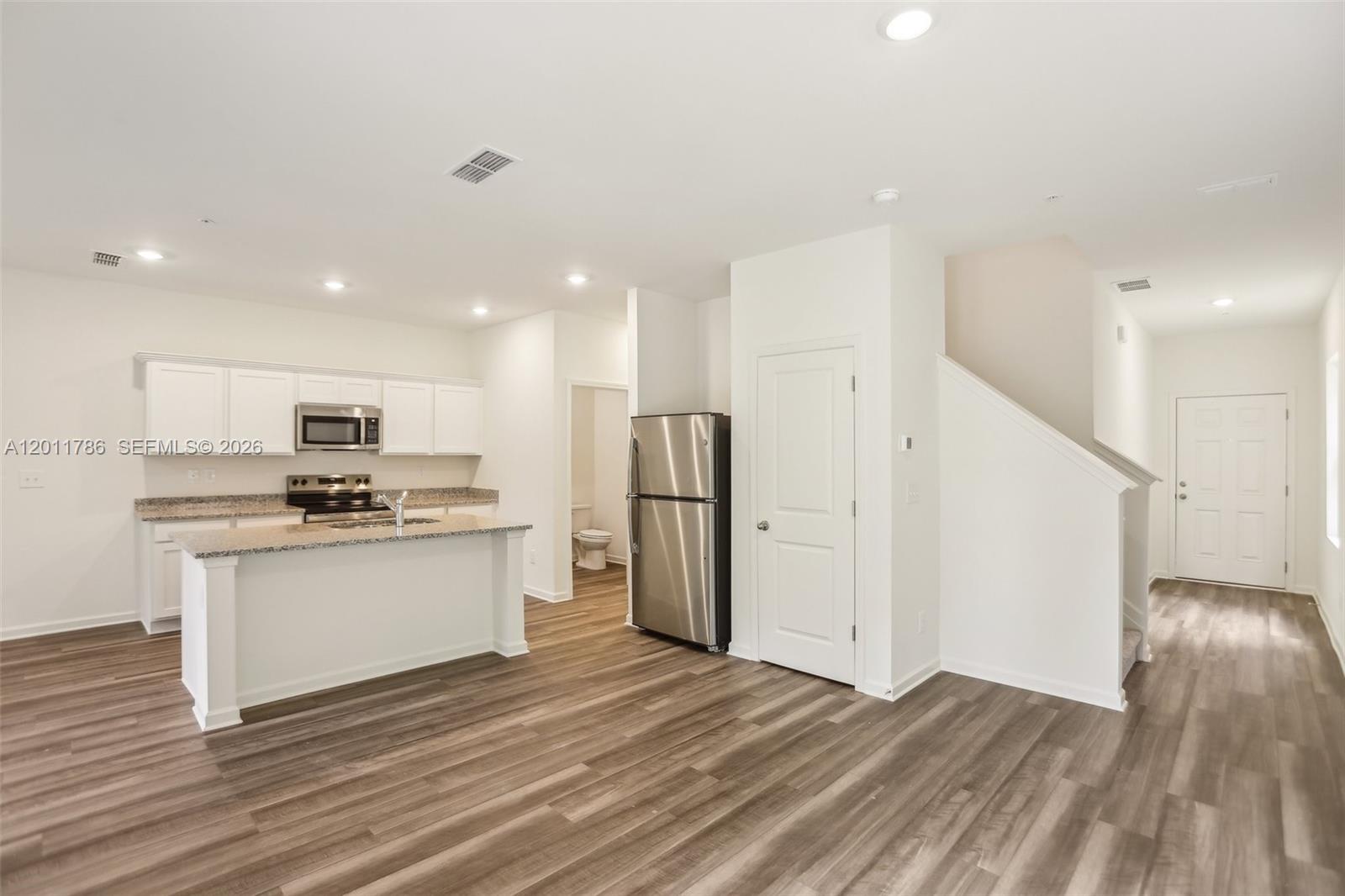 2579 GREY HAWK DR Unit: ,