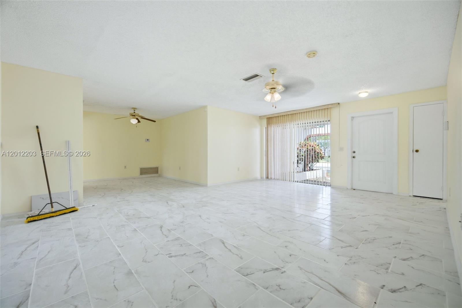 920 NW 92nd Ave