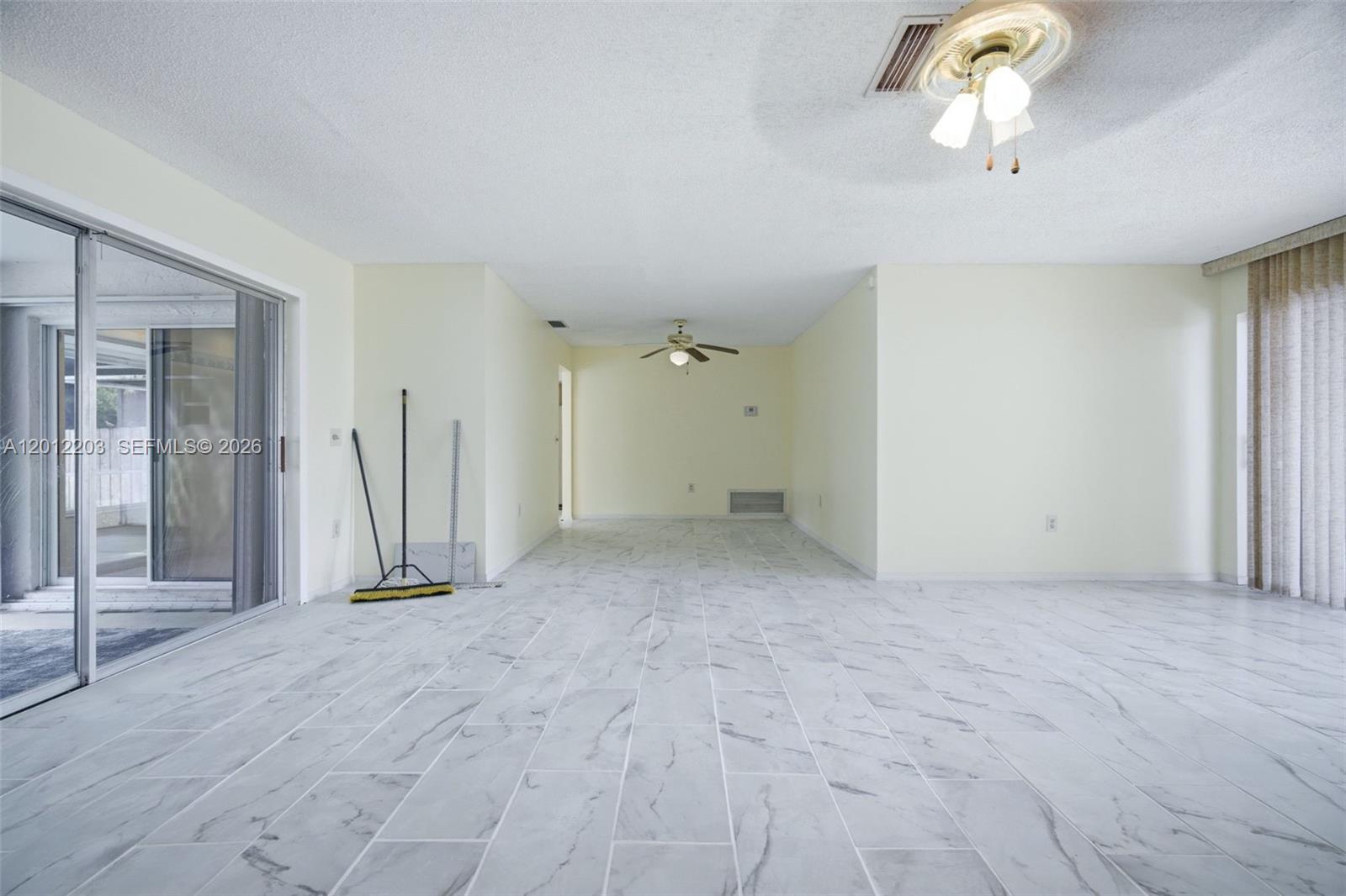 920 NW 92nd Ave