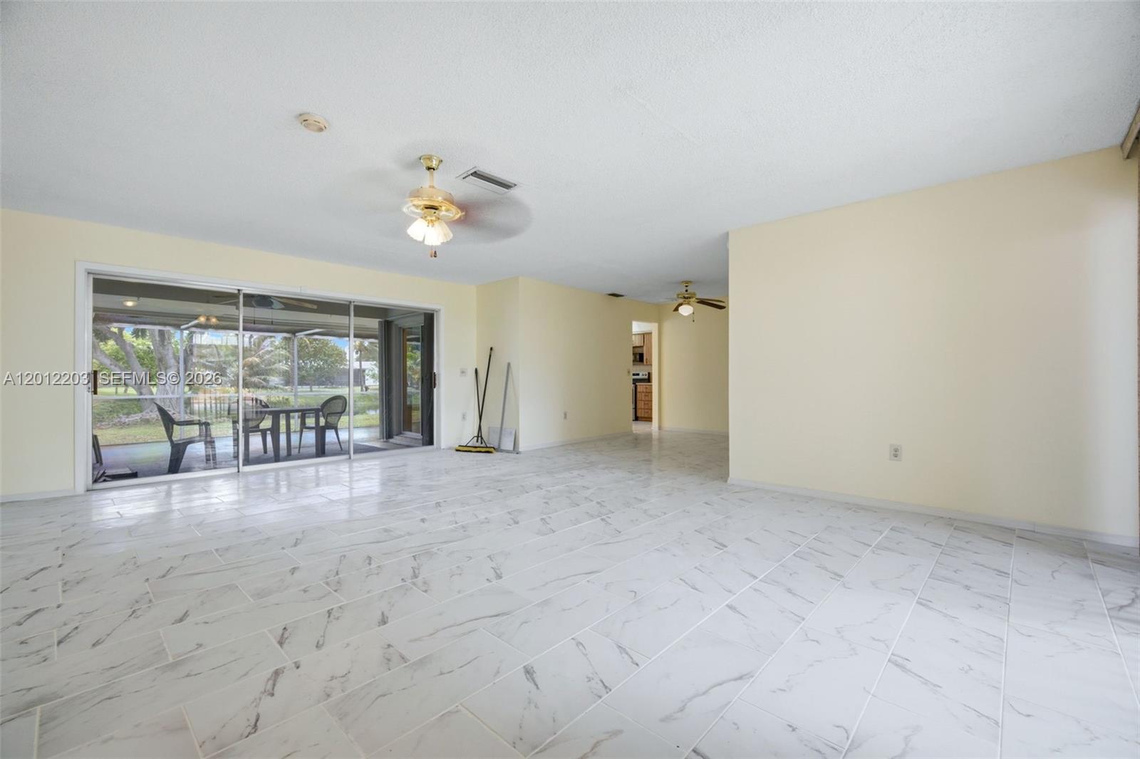 920 NW 92nd Ave