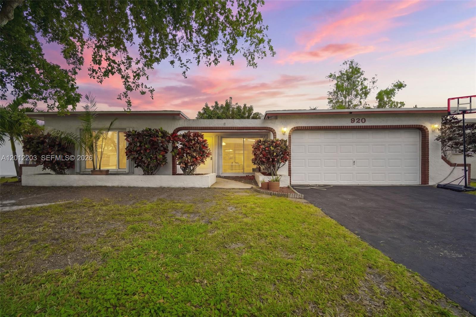 920 NW 92nd Ave