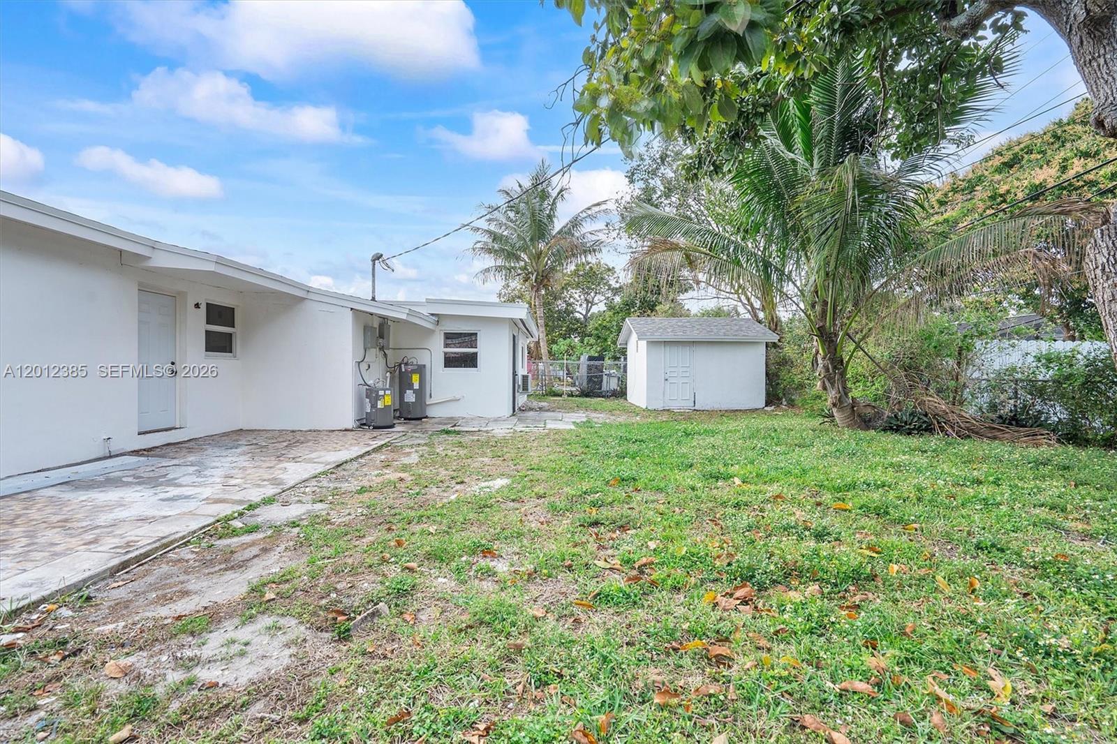 1061 NW 108 ter # c
