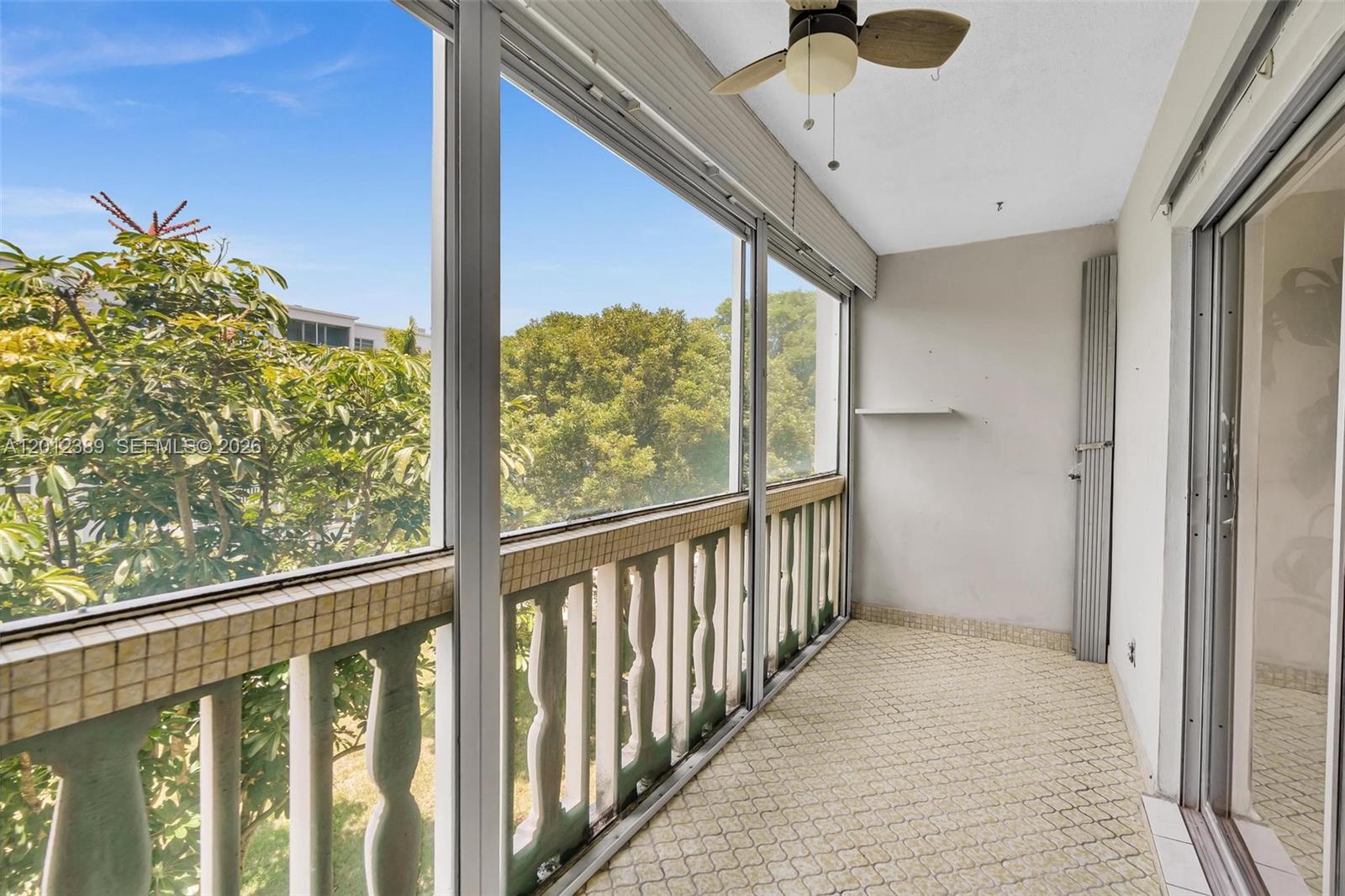 218 NE 12th Ave # 302