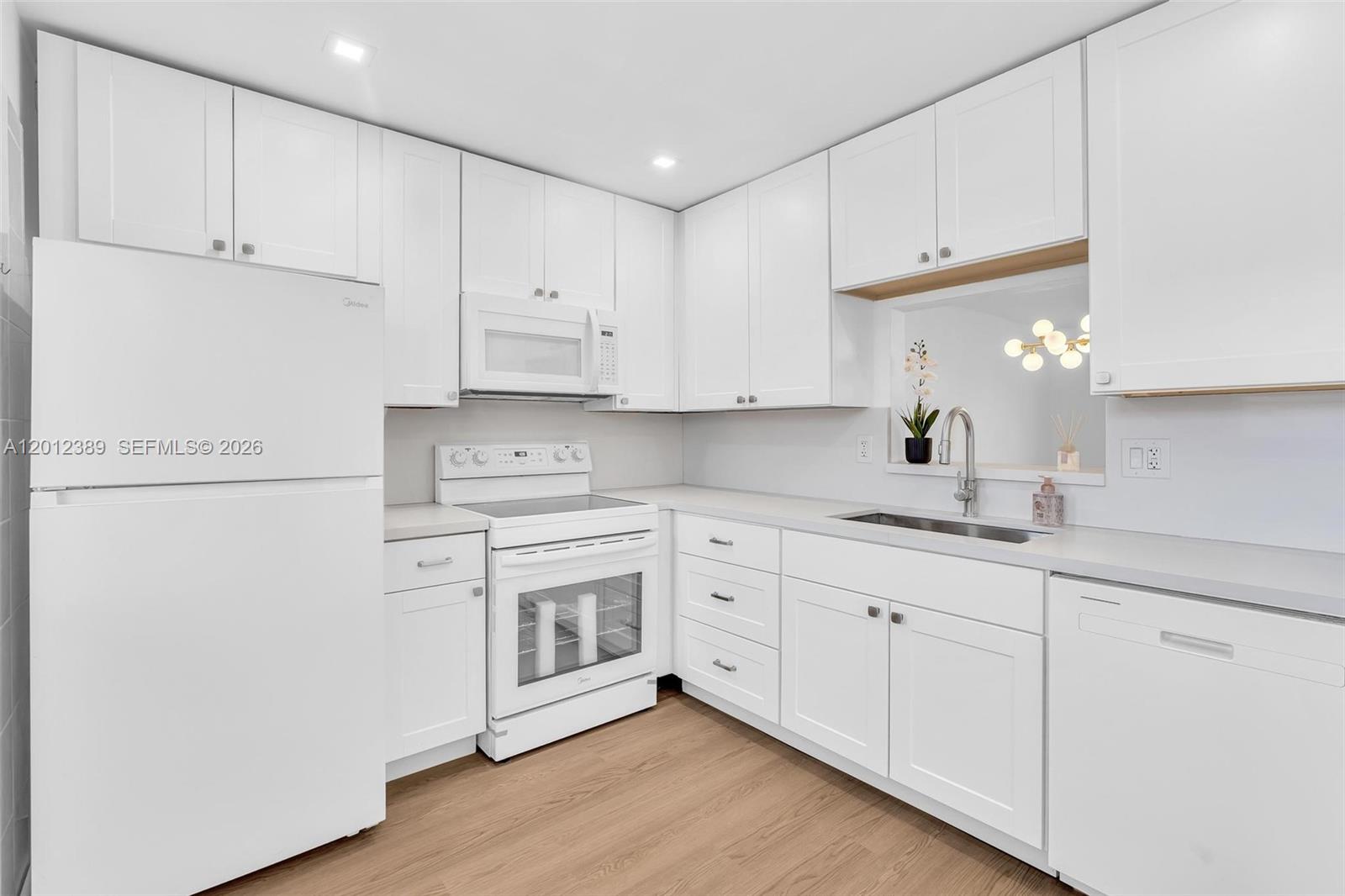 218 NE 12th Ave # 302