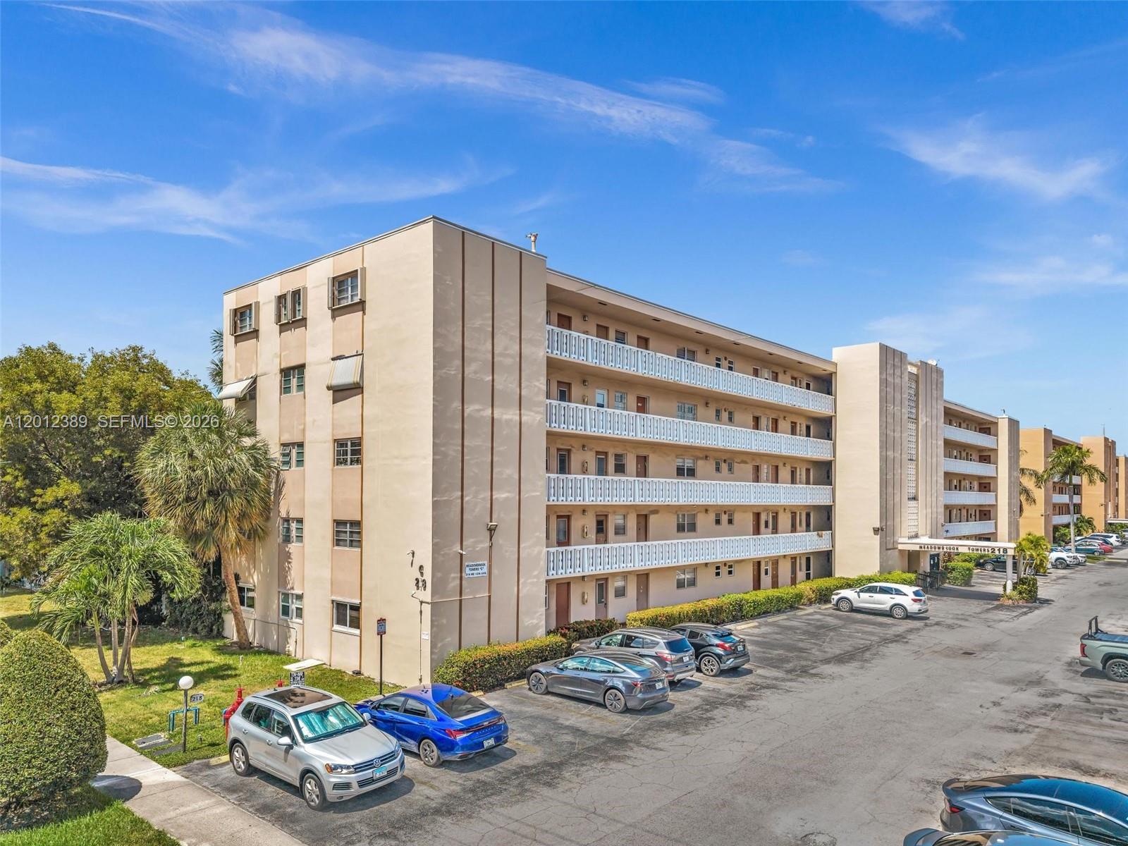 218 NE 12th Ave # 302