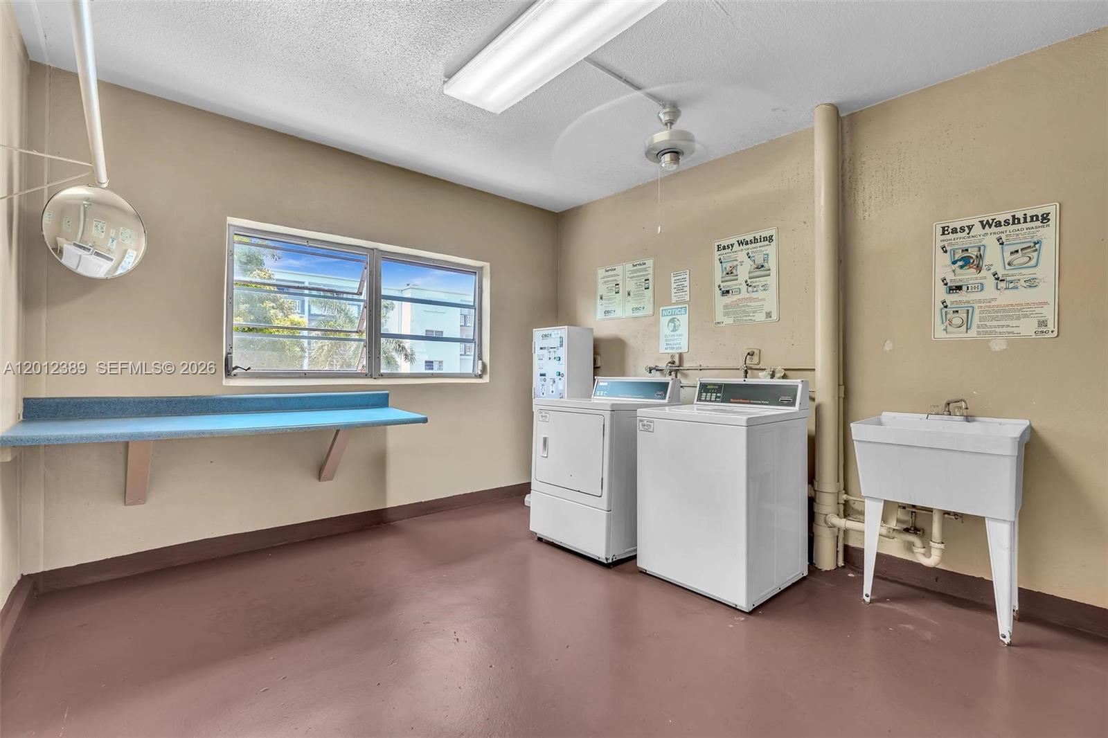 218 NE 12th Ave # 302