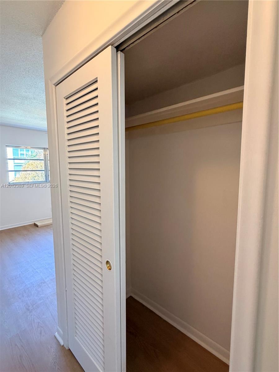 218 NE 12th Ave # 302