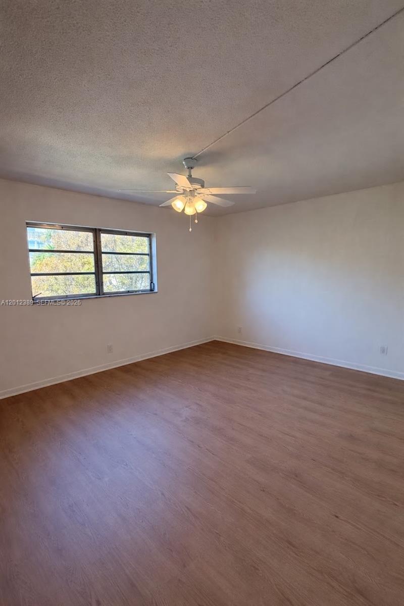 218 NE 12th Ave # 302
