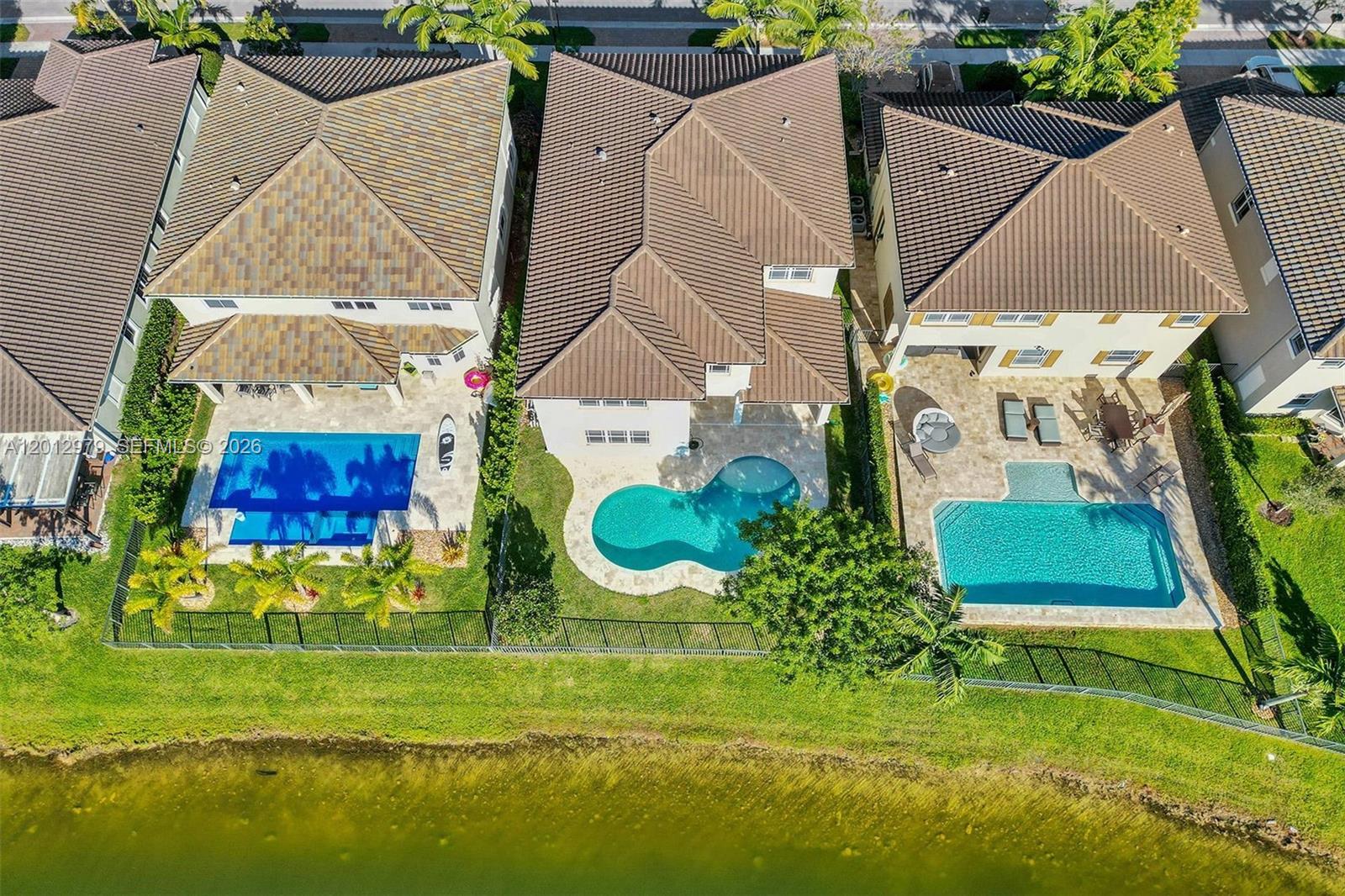 8610 Lakeside Bnd