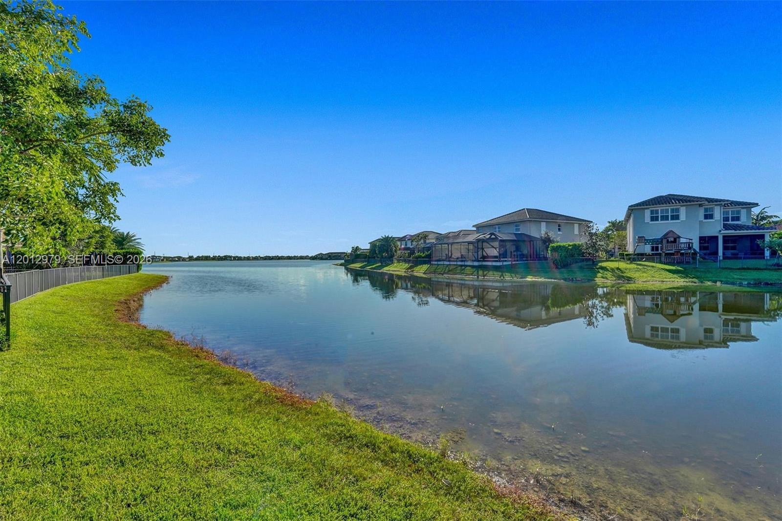 8610 Lakeside Bnd