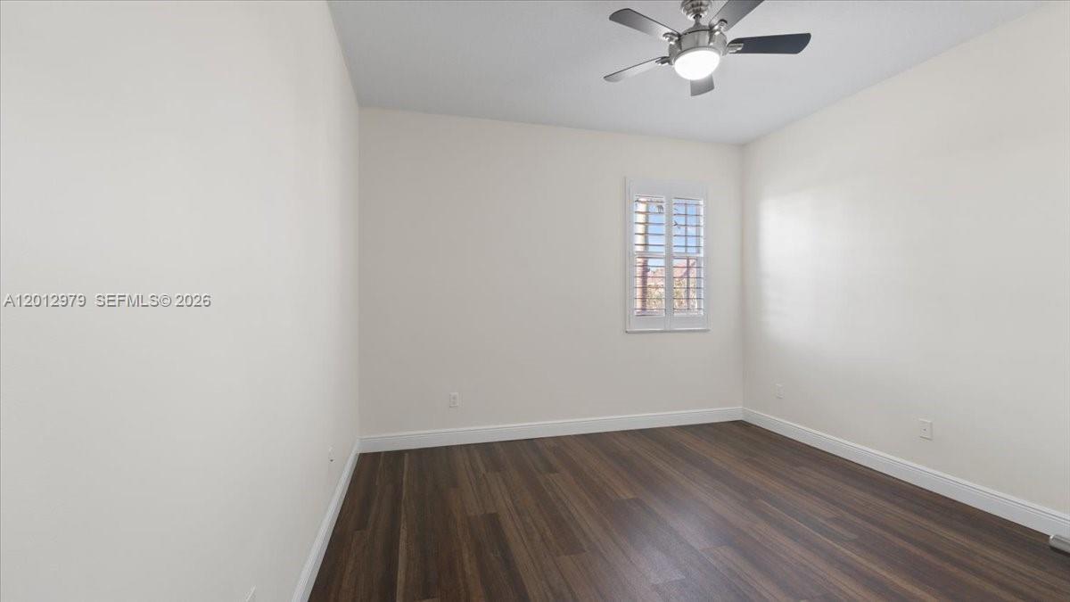 8610 Lakeside Bnd