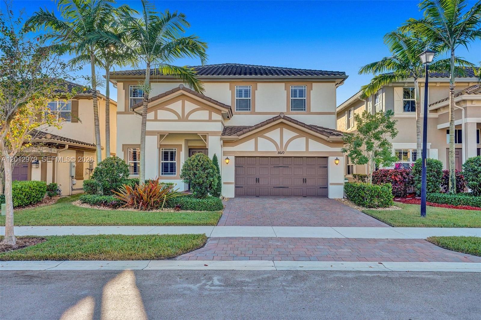 8610 Lakeside Bnd