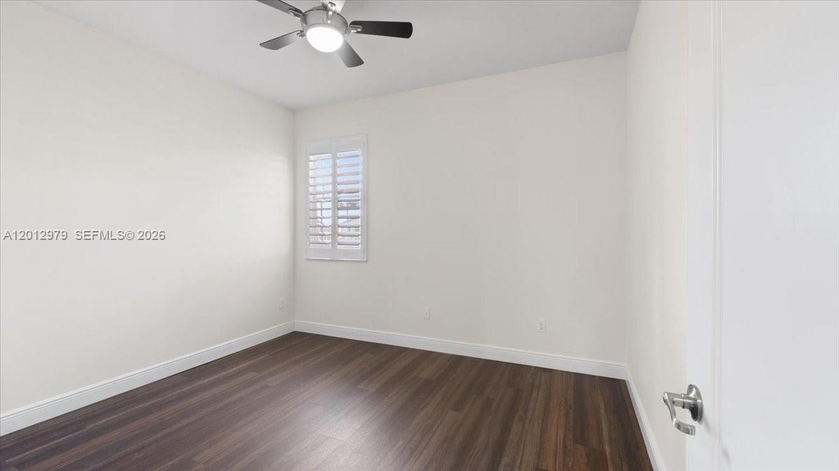 8610 Lakeside Bnd